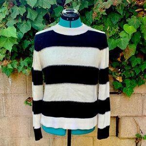Banana Republic Stripe Sweater M Fuzzy Black White Long Sleeve Crewneck Knit Top